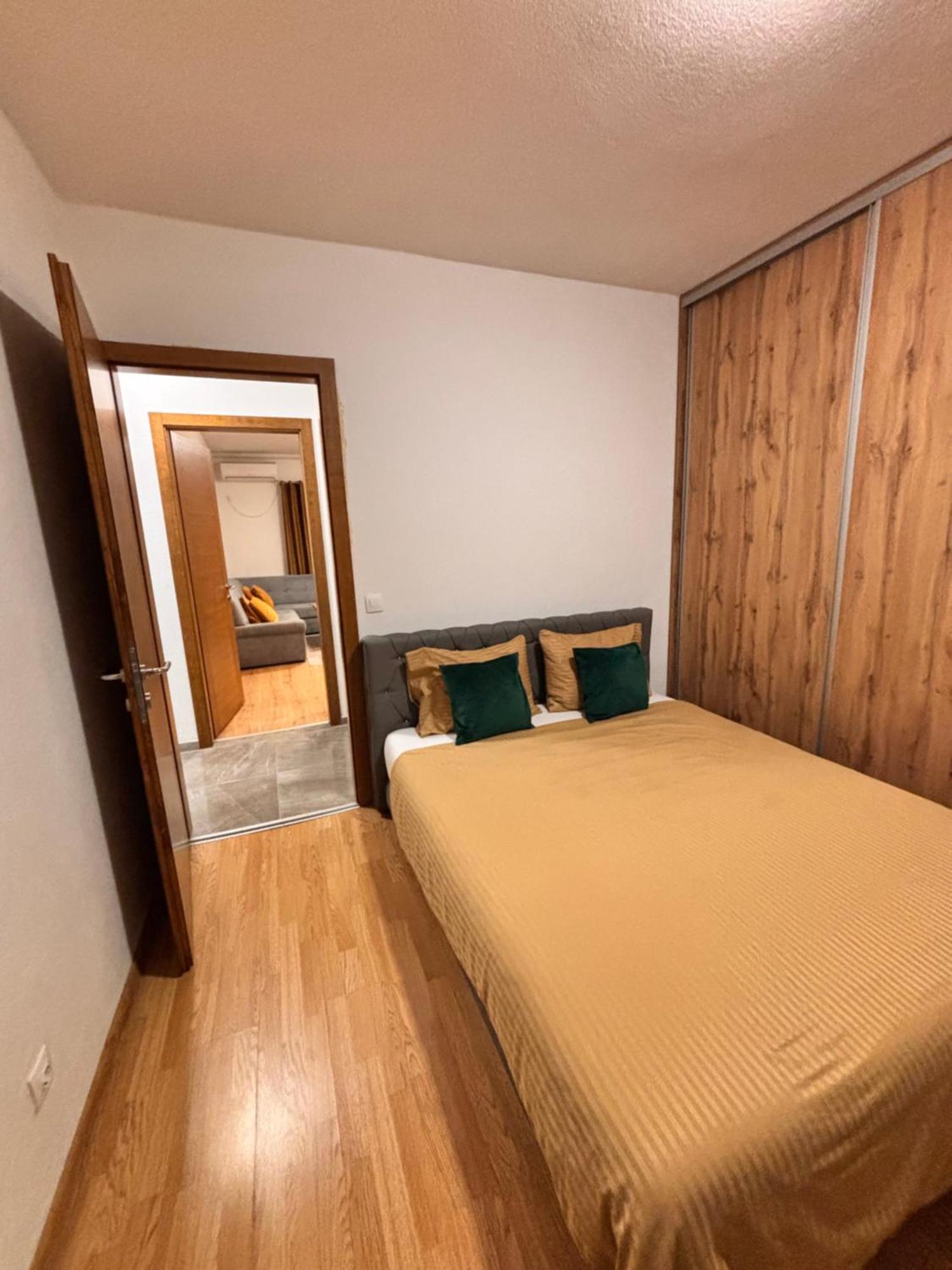 Апартаменты R-Residency Ll Баня-Лука Экстерьер фото